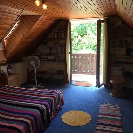 Kisfaludy Nyaraló Casa de Férias